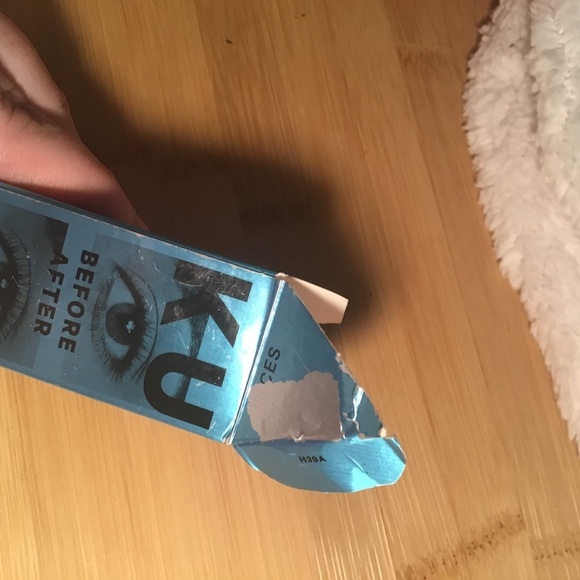 Milk makeup kush mascara in black - Picture 5 of 10